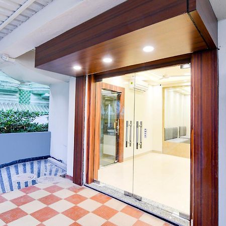 Super Townhouse Kaikhali Near Airport Kolkata Exterior photo