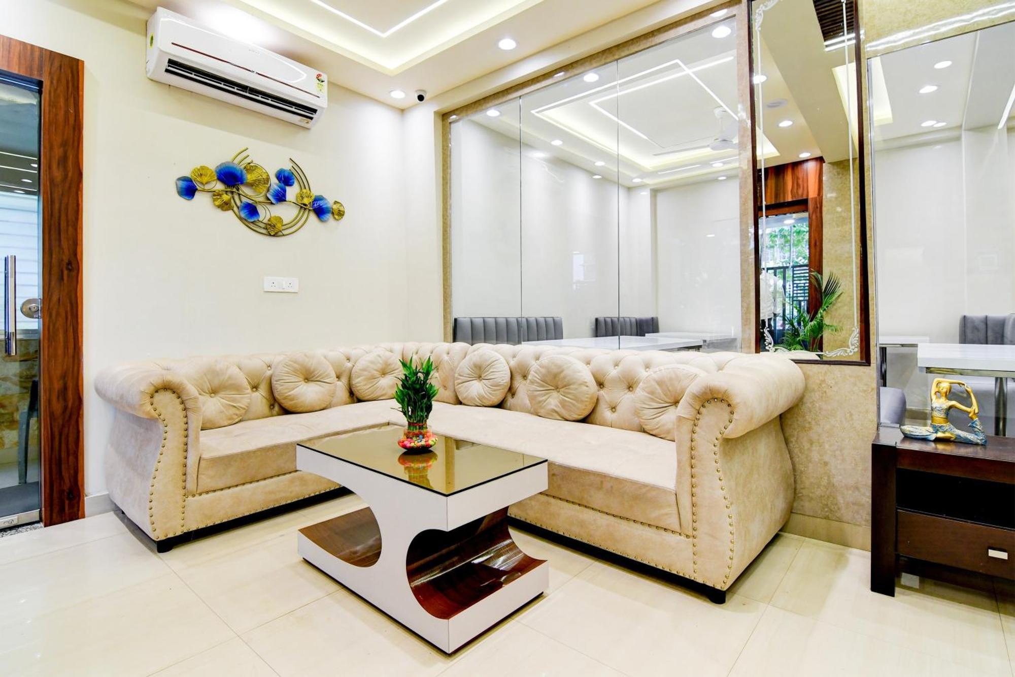 Super Townhouse Kaikhali Near Airport Kolkata Exterior photo